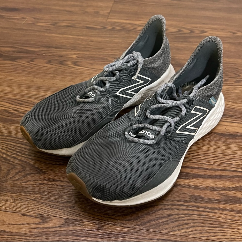New Balance Gray Fresh Foam Roav Running Sneakers Size 6.5 US